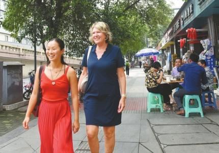 点击进入下一页