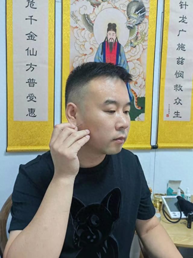 太原元真中医创始人杨旭飞