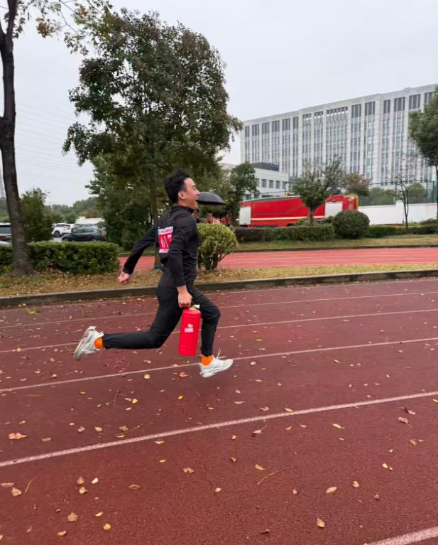 2056533845706390_143.png 2056533845706390_143.png